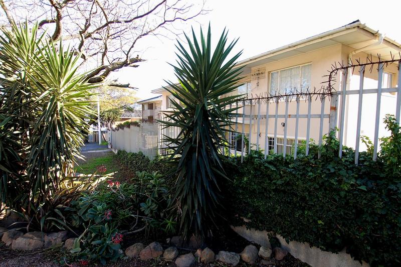 To Let 2 Bedroom Property for Rent in Vredehoek Western Cape